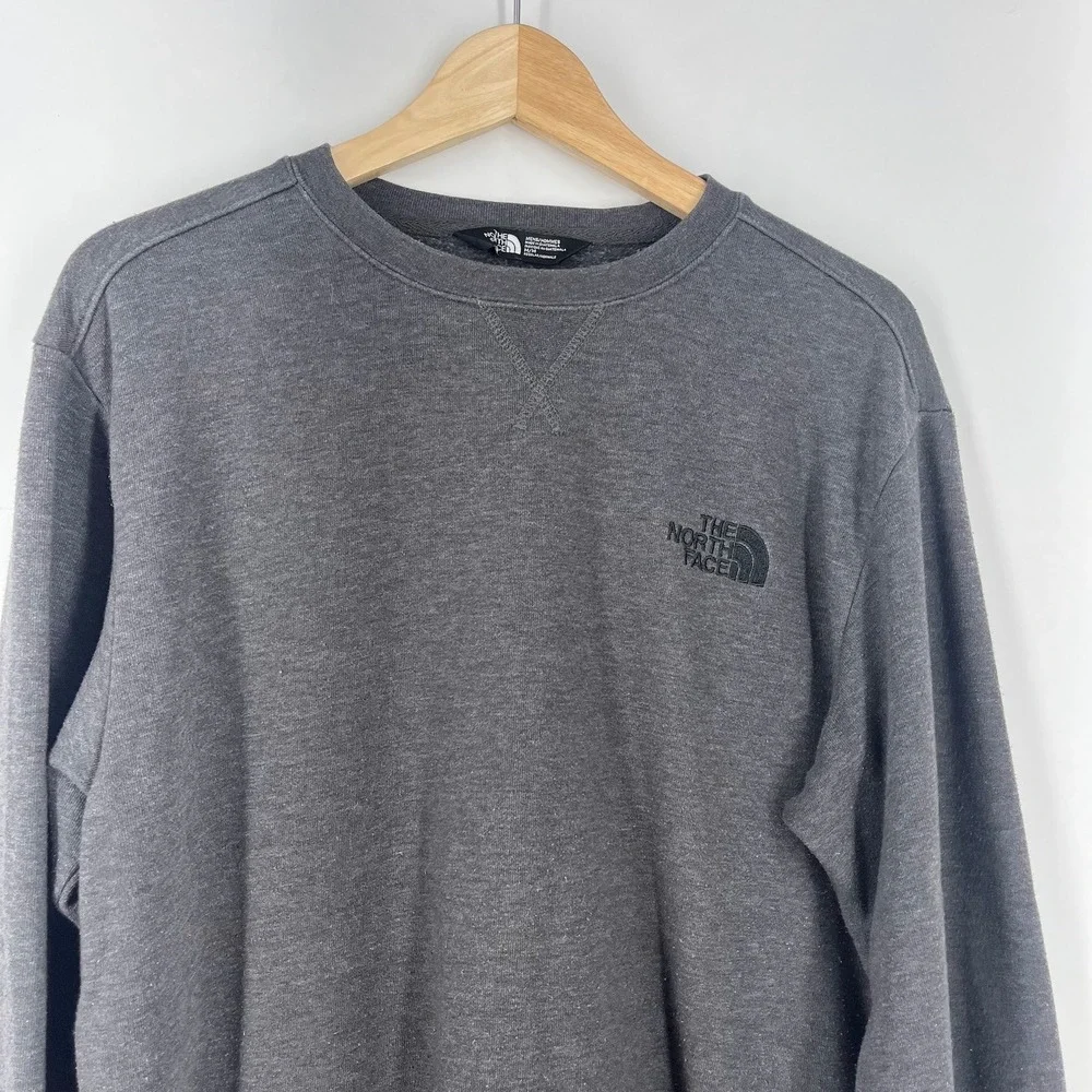 The North Face Mens Crewneck Sweatshirt Charcoal Gray Heather Logo Pullover SZ M
